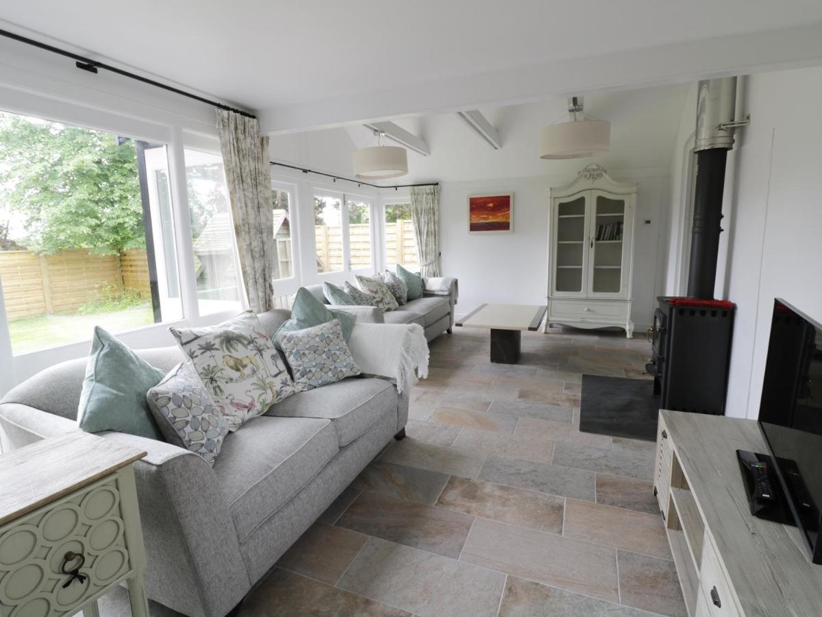 Pebworth Cottage Exterior photo
